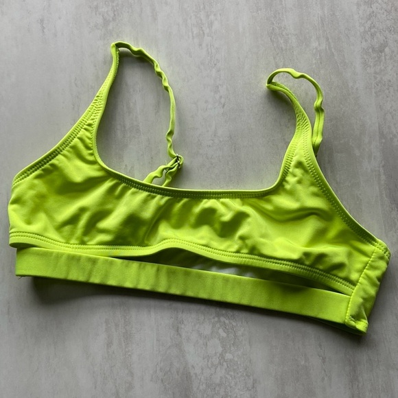 FASHION NOVA Bikini Top - Picture 2 of 9